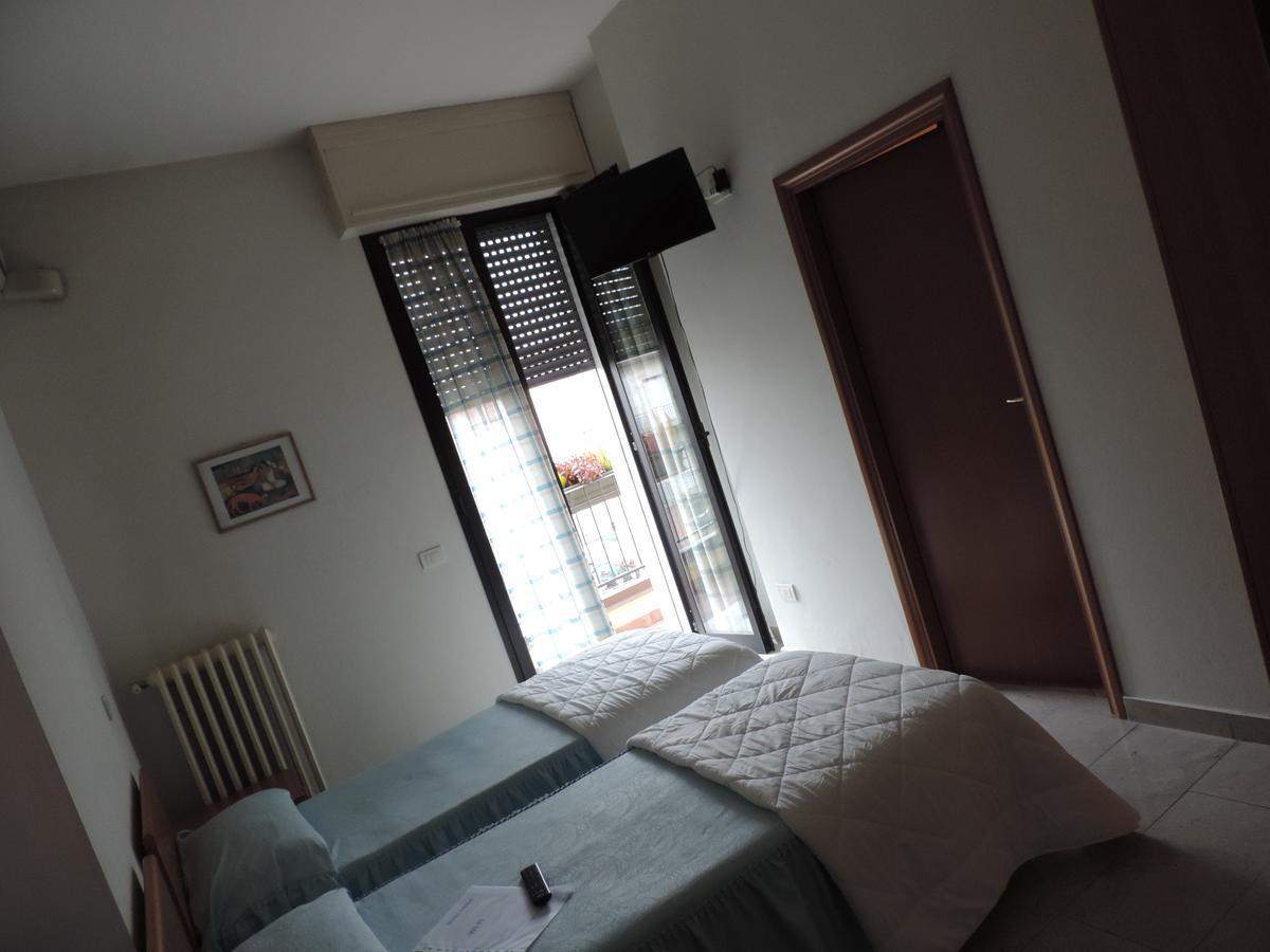 Hotel Cinzia Savignano sul Panaro 外观 照片